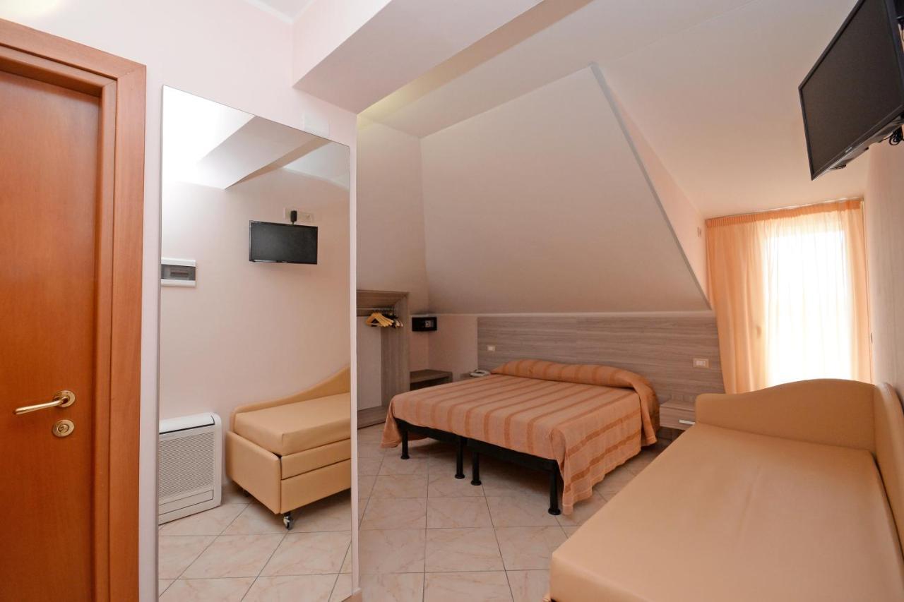 Hotel Concorde Cesenatico Zewnętrze zdjęcie