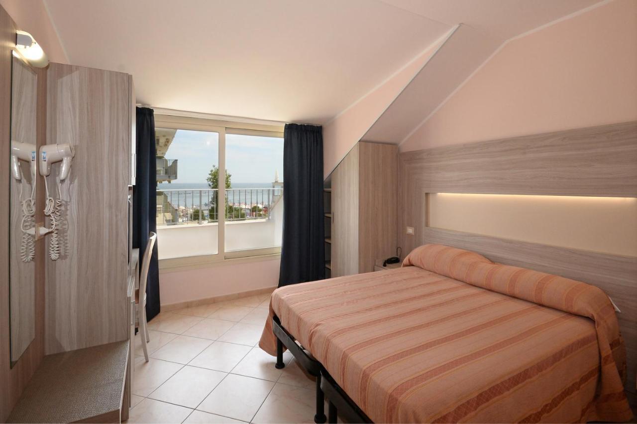 Hotel Concorde Cesenatico Zewnętrze zdjęcie
